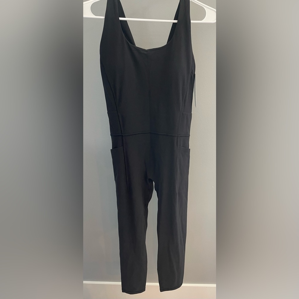 NWT Athleta Black Sleeveless Salutation Bodysuit